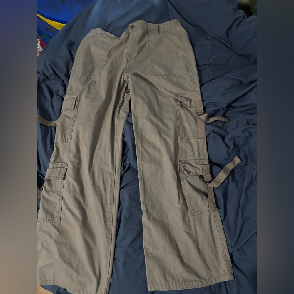 Ladies cement gray Cargo Pants